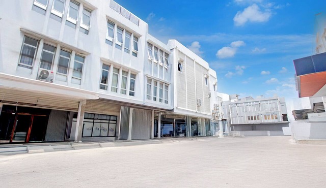 Hotel O Mega Inn Guest House