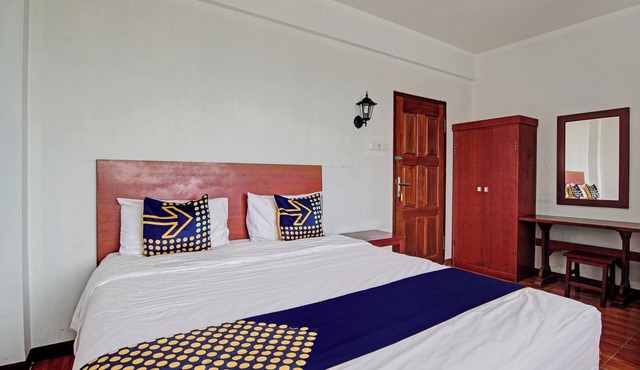 Hotel O Pondok Anggrek Syariah