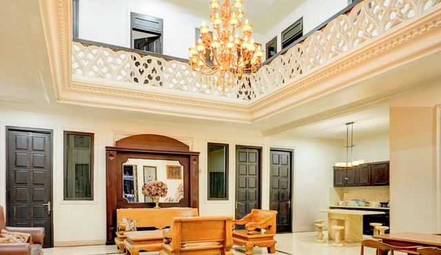 Hotel O Stasiun Cirebon Kejaksan Near Alun Alun Cirebon Formerly Family Homestay