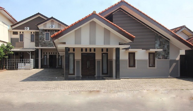 Hotel O Wisma Ray Syariah