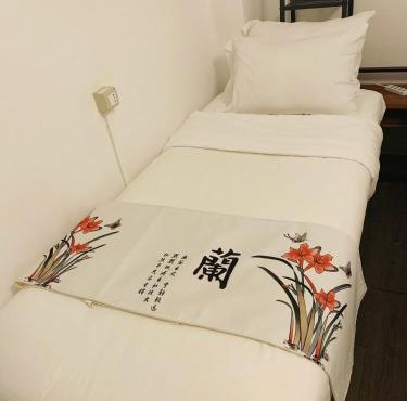 Huawei Dormitory & Private room Milan - 1 min to Metro - Later Check-in After at 19 - no people do not respect the time - no people do not come back for sleep before midnight 24
