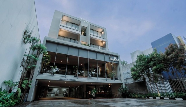 Jiro Hotel