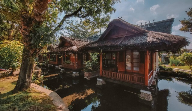 Kampung Sumber Alam Garut Powered by Archipelago