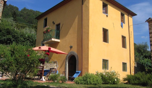 La Veduta Sleeps 8 with Garden