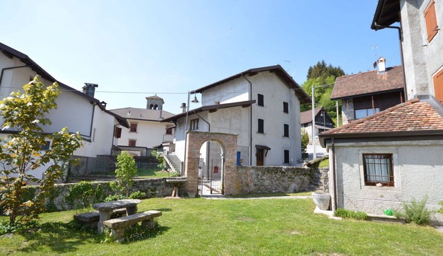 Lovely apartment for 3 guests with WIFI, TV and patio