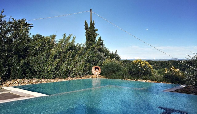Lovely apartment for 4 people with WIFI, A/C, pool, TV, terrace, pets allowed and panoramic view