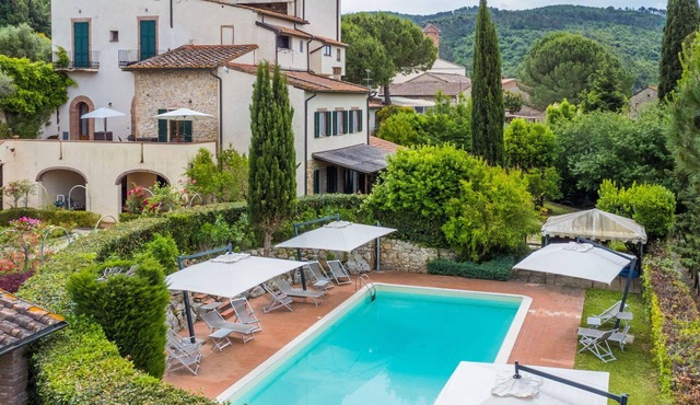 Lovely apartment in villa for 4 people with pool, A/C, WIFI, TV and panoramic view
