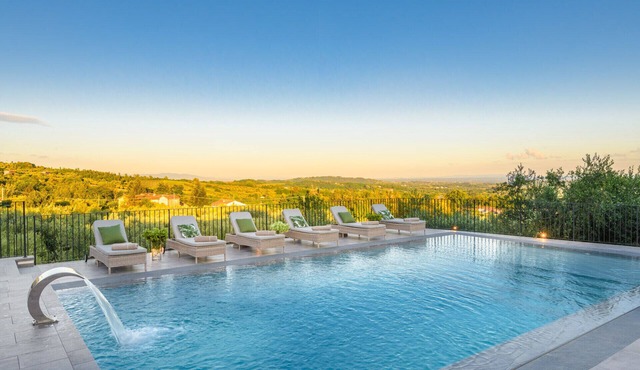 Luxury 7 Bedrooms Villa with Pool, SPA and Limitless Views