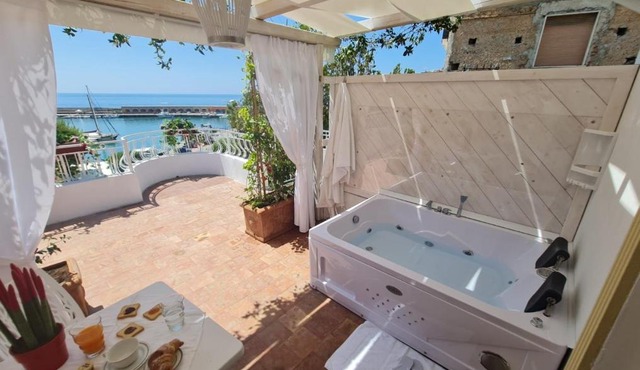 luxury B&B SUITE JACUZZI VILLA FILOMENA
