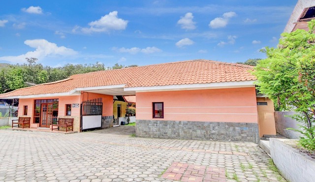 Luxury Deluxe DBL Retreat W/Free WiFi and Parking
