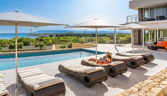 Luxury sea front villa with pool, Plemmirio, Syracuse