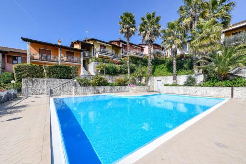 MGH- Garda Hills Family Stay