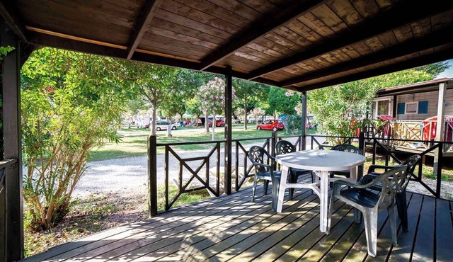 Mobile home with terrace and air conditioning