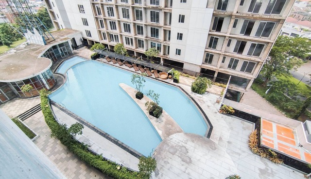 Monochromatic Modern 1Br At Tamansari Prospero Sidoarjo Apartment