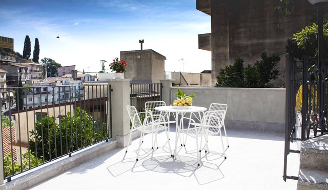 NEW Casa Corvaja Down - 300 meters from the center/private parking space