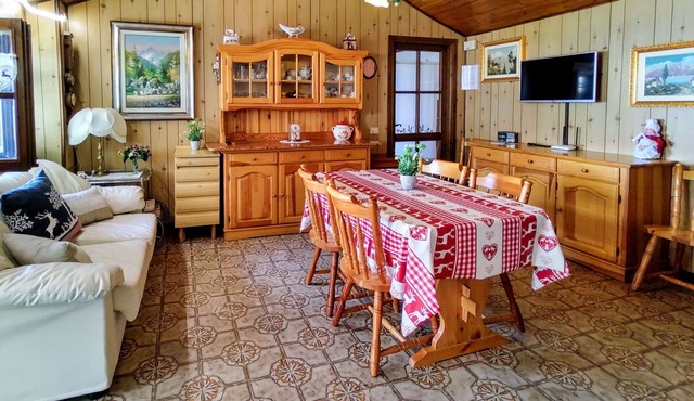Nice apartment for 4 guests with WIFI, TV, terrace and pets allowed