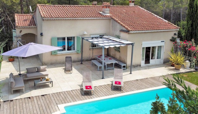 Nice home in Belcodène