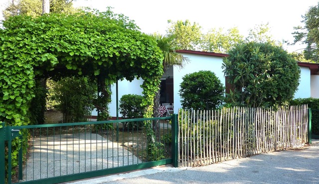 Nice villa with a fenced garden