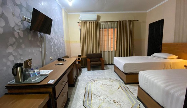 Nikita Hotel