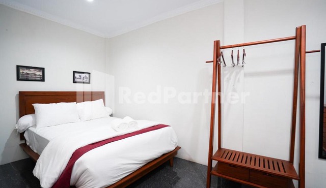 Omah Karangwaru Homestay near Jogja City Mall RedPartner