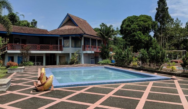 OYO 1924 Hotel Rafflesia