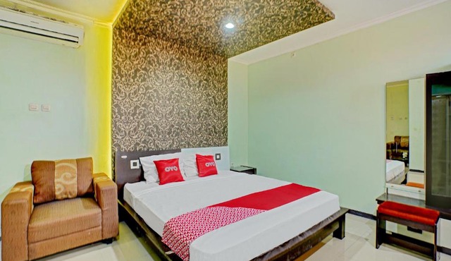 OYO 90177 Hotel Pahlawan