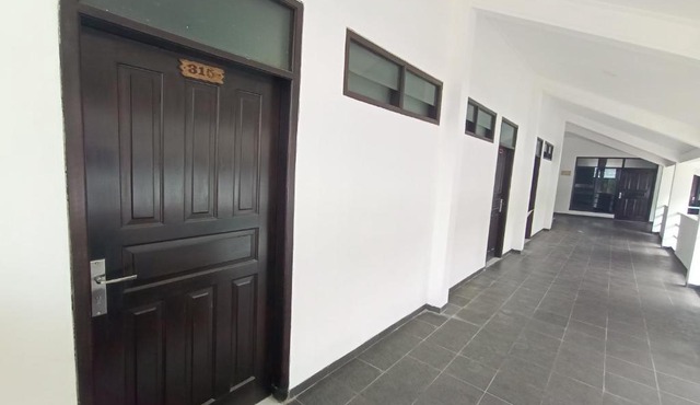 OYO 92324 Hotel Sinar Rejeki