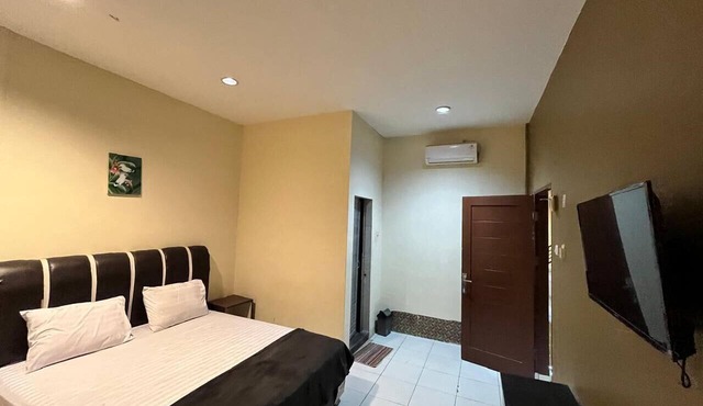 OYO 95175 Palapa Inn