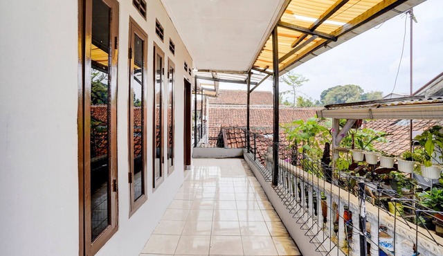 OYO Life 90701 Kost Syariah Deris