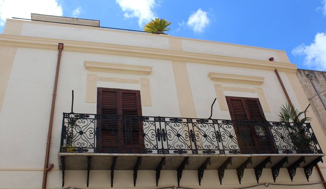 Palazzo TAORMINA holiday house castellammare del golfo