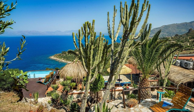 *PALMA DELLO ZINGARO* SPECTACULAR VIEW *SPA* *HEATED POOL*