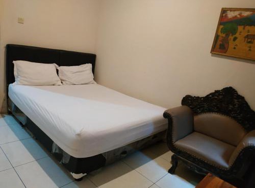 Pemda 22 Mansion Mitra RedDoorz