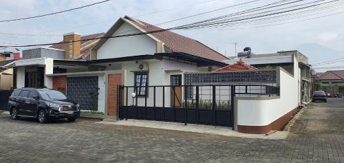 RaYa GuestHouse & Pool