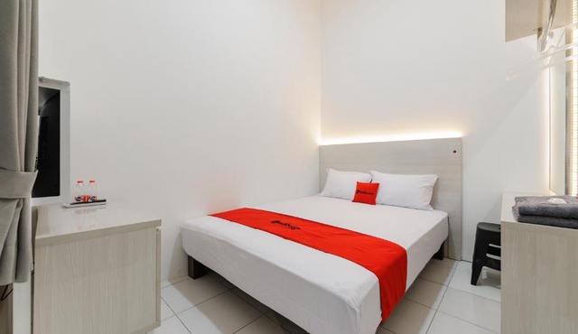 RedDoorz at Pandu Raya Bogor by Madam M Place