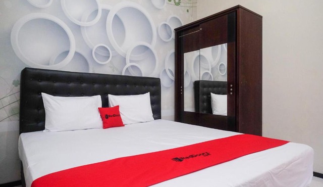 RedDoorz @ Griya Bougenville Magelang