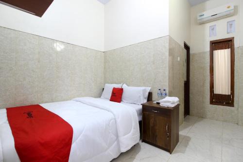 RedDoorz near Museum Gunung Merapi