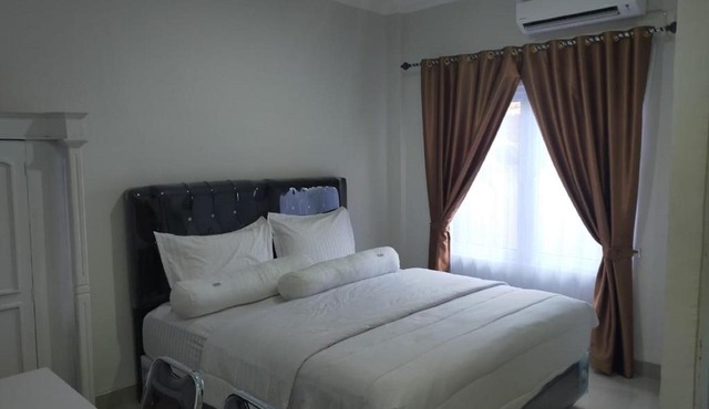 RedDoorz near Palembang Airport 2