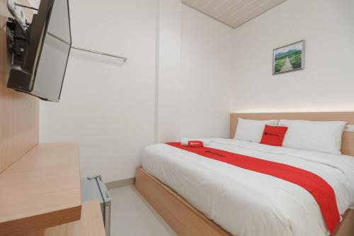 RedDoorz near Puskesmas Sei Jang Tanjung Pinang