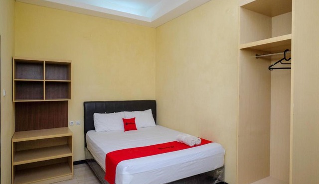 RedDoorz near Taman Pantai Alam Indah Tegal