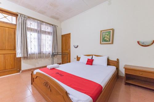 RedDoorz Plus at Wisma Kenanga Sukabumi