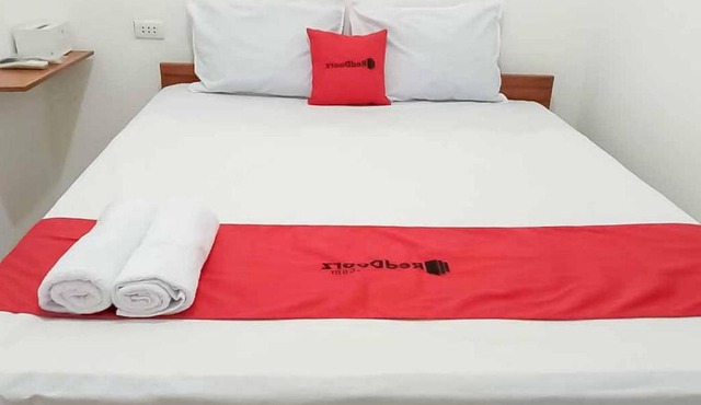 RedDoorz Plus near Universitas Saburai Lampung