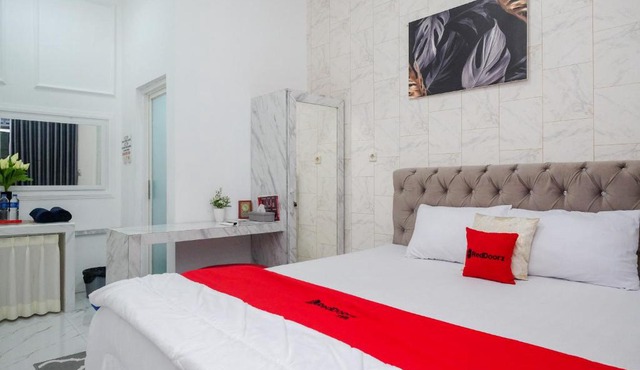 RedDoorz Syariah near Taruna Nusantara Magelang