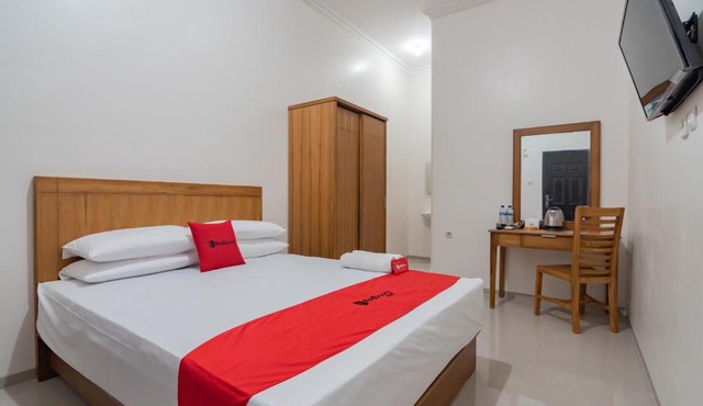 RedDoorz Syariah Plus @ Perintis Guesthouse Tasikmalaya