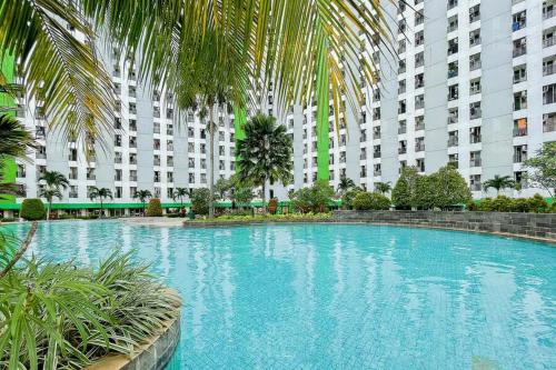 RedLiving Apartemen Green Lake View Ciputat - Hanna Property Tower B