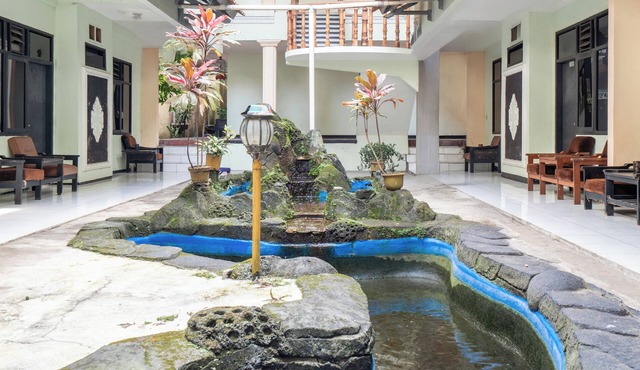 Rehat at Abadi Hotel Tasikmalaya