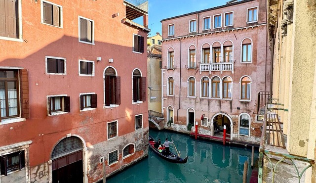 Residence Surian Canal View
