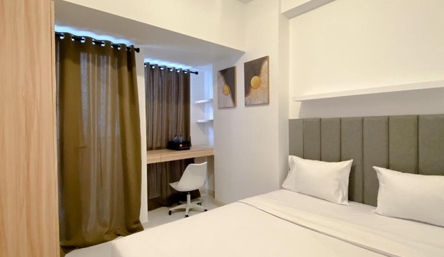 Restful and Good Deal Studio at Tokyo Riverside PIK 2 Apartment By Travelio