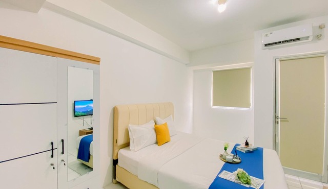 Restful and Homey Studio Gunung Putri Square Apartment