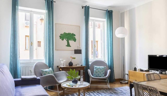 ROMAC Condotti I - 3bedroom at Spanish Steps