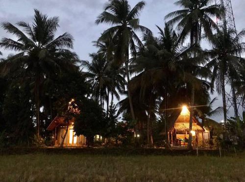 Saung Batukaras 1